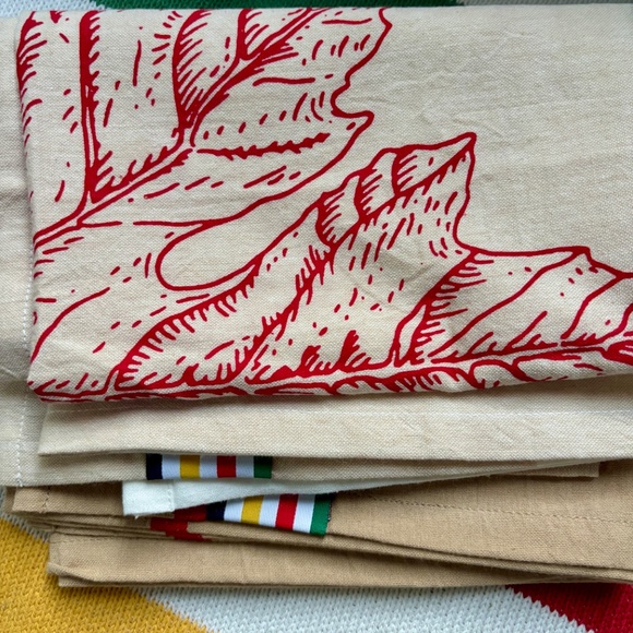 HBC Stripes Floursack Set (Les coeur brilliants) of 2 Tea Towels NEVER USED. - Picture 3 of 3